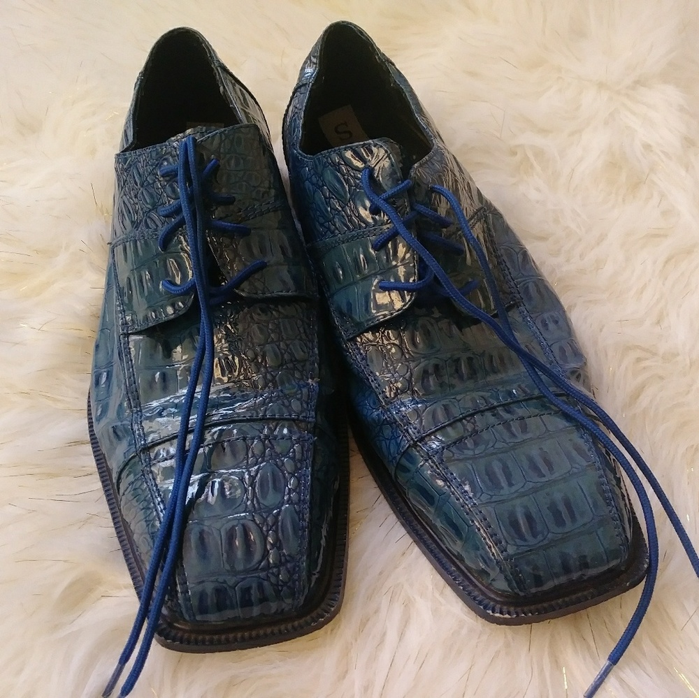 S i O blue men's shoes